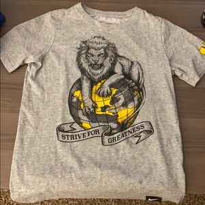 "Strive for greatness" Nike, Lebron T shirt